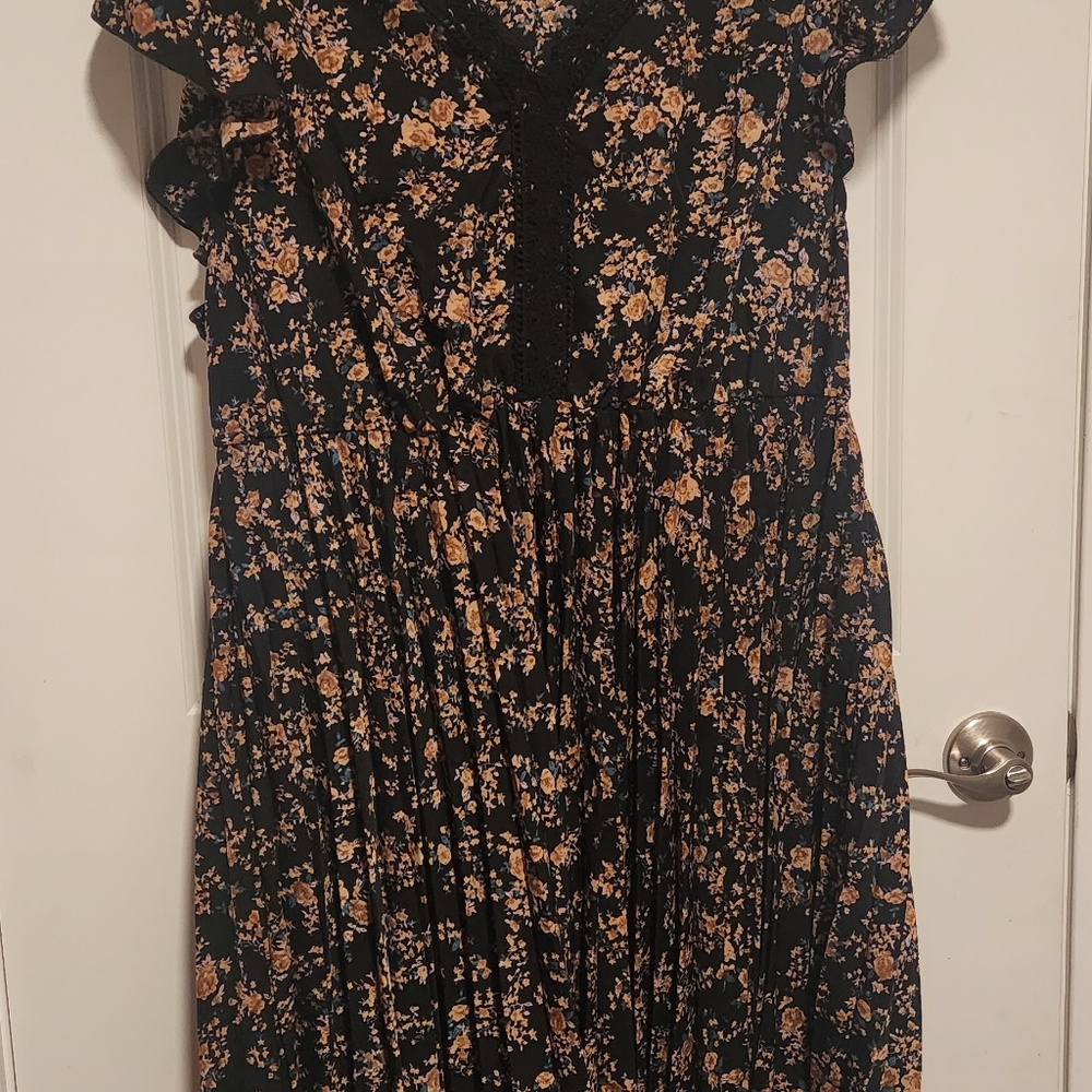Shein Curve 2xl Dress, Black with brown and lavender flower.
